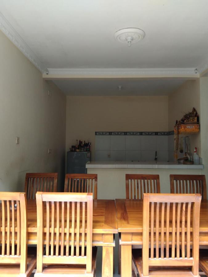 Pondok Aldi Hostel Amed Esterno foto