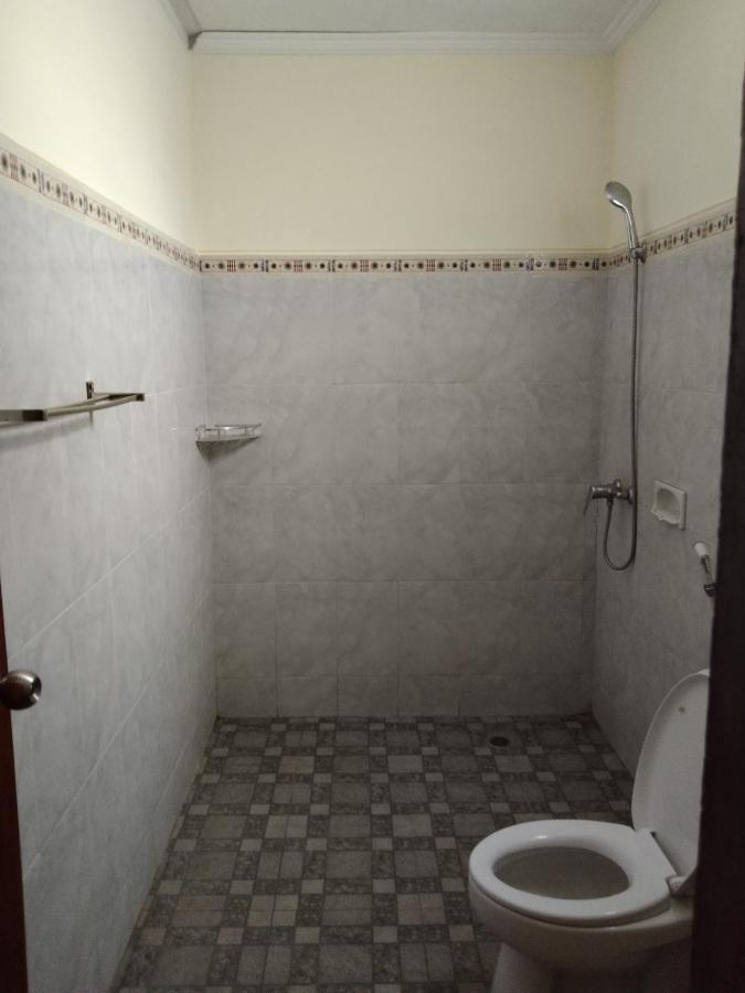 Pondok Aldi Hostel Amed Esterno foto