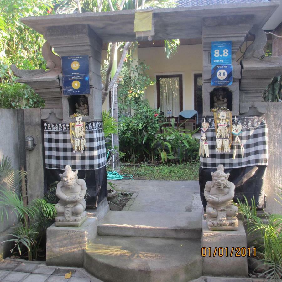 Pondok Aldi Hostel Amed Esterno foto