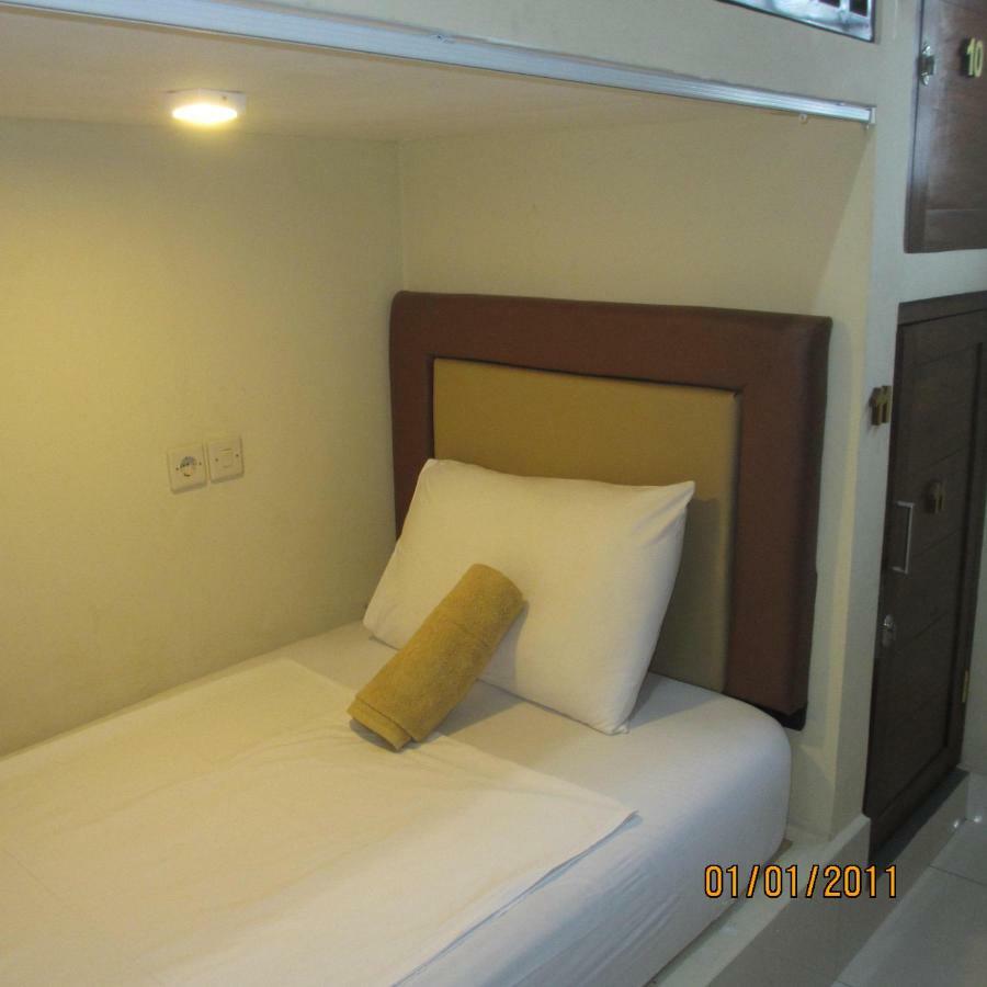 Pondok Aldi Hostel Amed Esterno foto