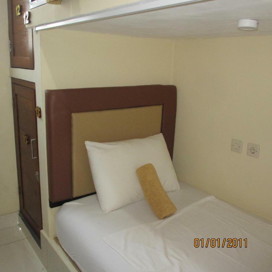 Pondok Aldi Hostel Amed Esterno foto