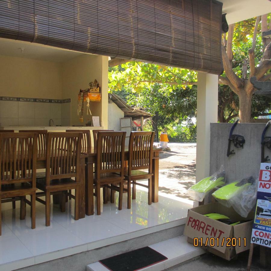 Pondok Aldi Hostel Amed Esterno foto