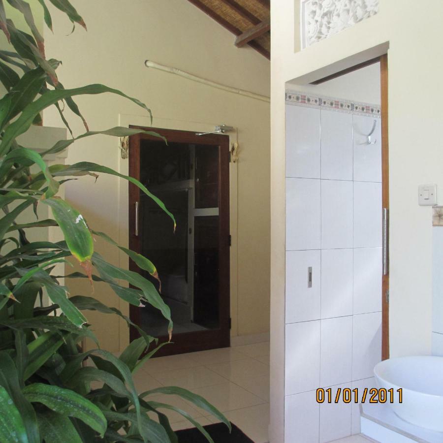Pondok Aldi Hostel Amed Esterno foto