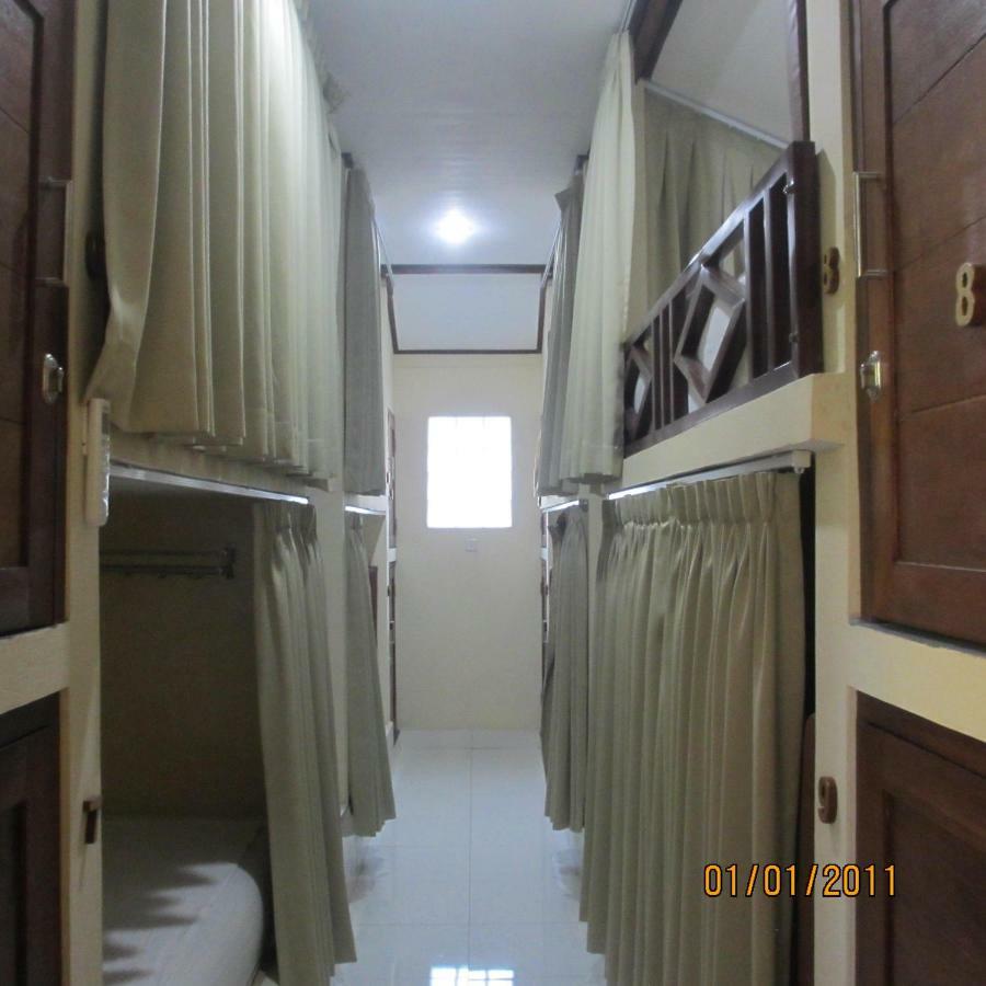 Pondok Aldi Hostel Amed Esterno foto