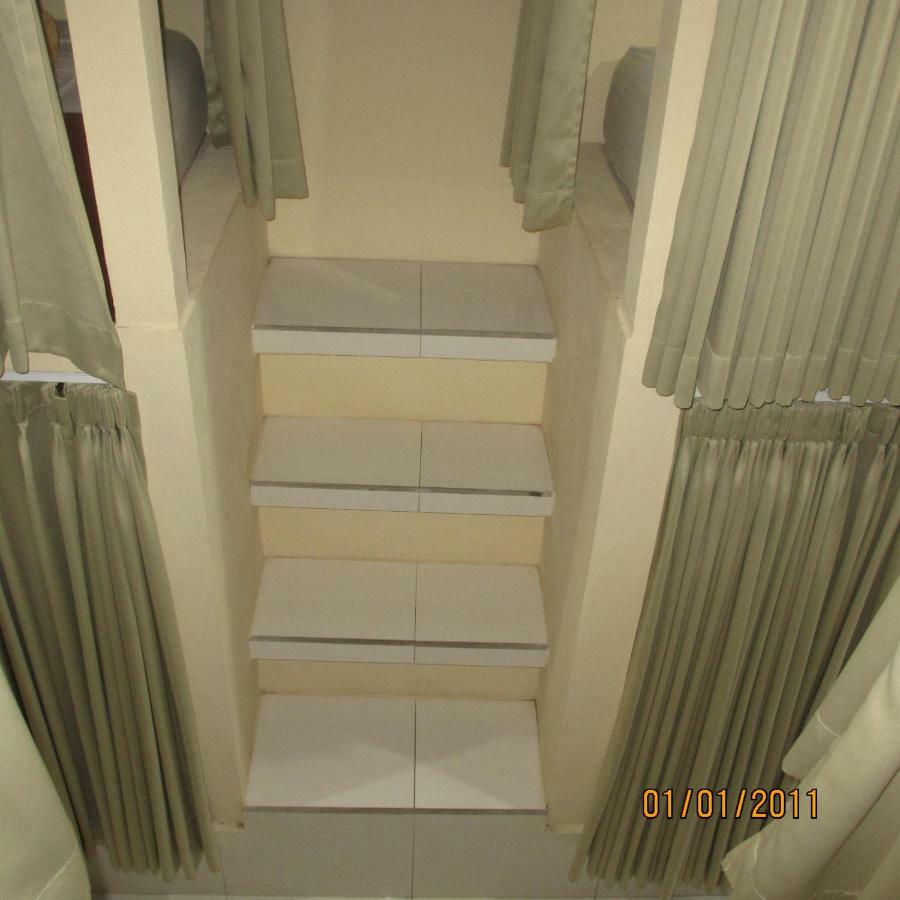 Pondok Aldi Hostel Amed Esterno foto